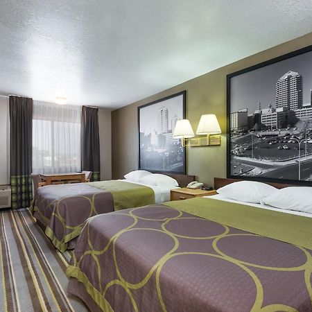 Super 8 By Wyndham Bernalillo Hotel Buitenkant foto